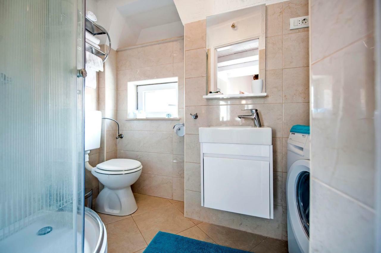 Apartment Casa Alek Ровінь Екстер'єр фото